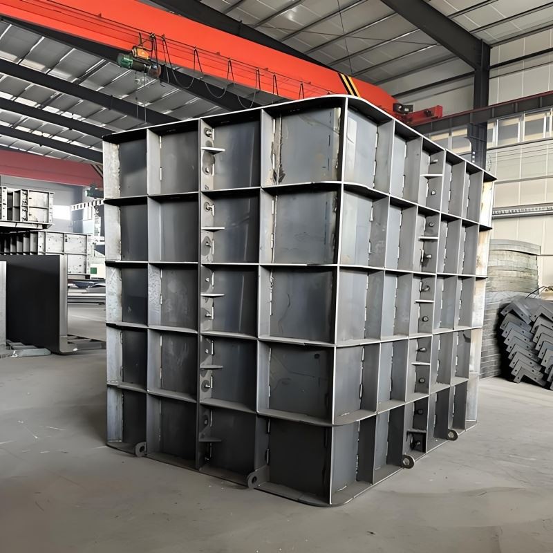 Notekūdeņu lūkas veidne