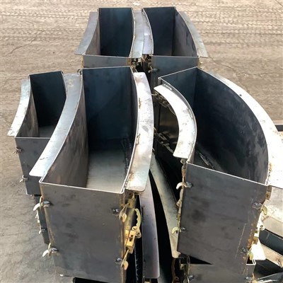 Apmales akmens pelējums